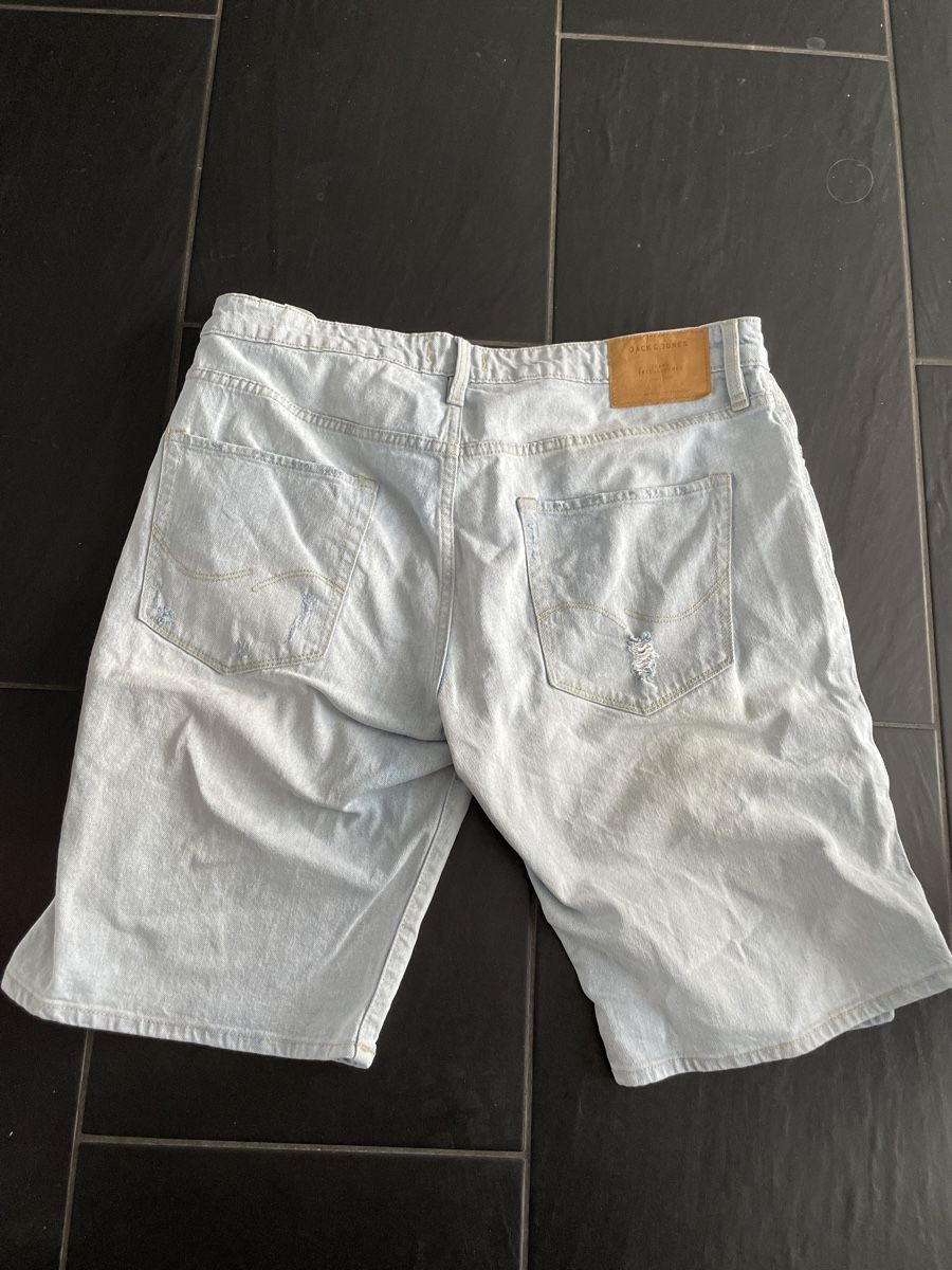 Jack & Jones Jeans: Jack&Jones Jeans-Shorts Gr.L – D'occasion à Bassersdorf par Bryan-00 1